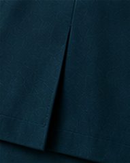 Blazer Signature na cor azul petróleo, detalhe: outro