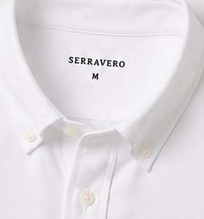 Camisa Oxford Essencial na cor branco, detalhe da gola