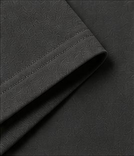 Camiseta Pima Signature na cor chumbo, detalhe: outro
