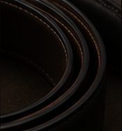 Cinto Couro Reversível na cor preto/café, detalhe: outro