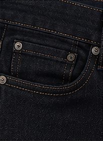 Jeans Dark Premium na cor índigo escuro, detalhe do bolso