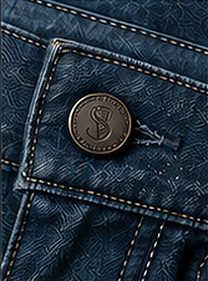 Jeans Vintage Clean na cor azul médio, detalhe do botão