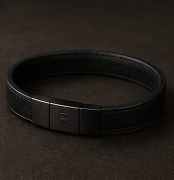 Pulseira Couro Minimal na cor preto, detalhe: outro
