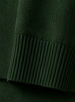Tricô Gola Polo na cor verde floresta, detalhe: outro